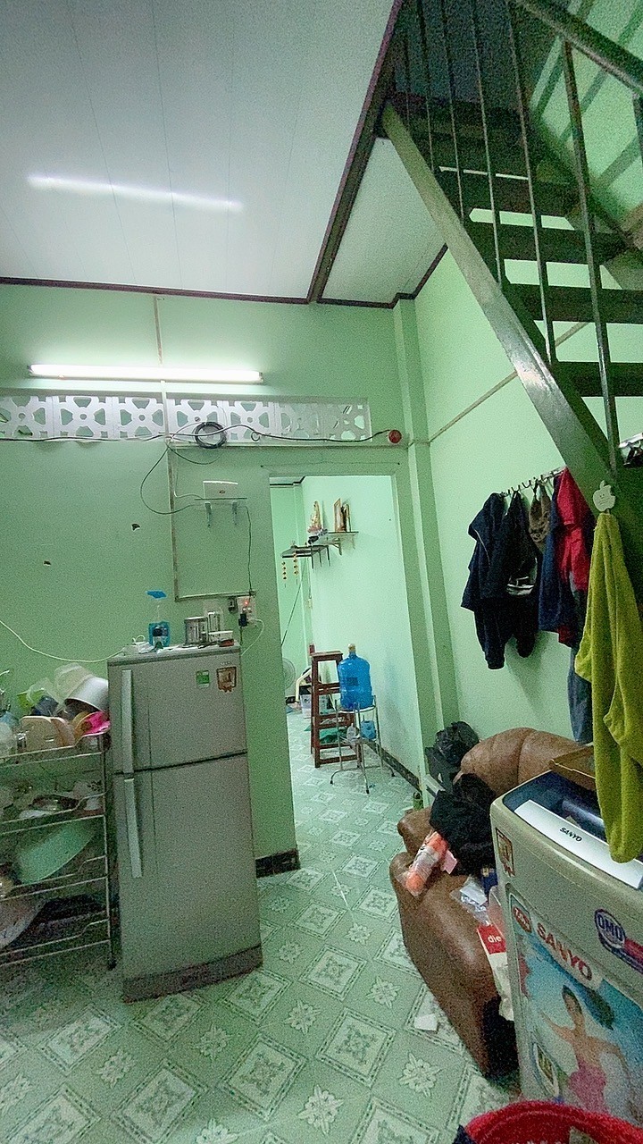 Xe hơi đỗ cổng Nguyễn Phúc chu, 27m2 chỉ 2 tỷ 6, vuông vức - Ảnh 4